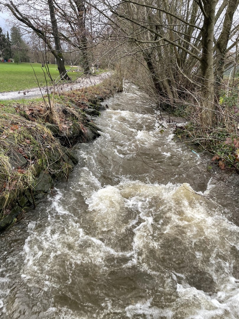 20231223 Dauerregen Groß